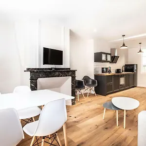 appartement-4-15-rue-du-canard-carmes-toulouse.midi-pyreneeshotels.com/